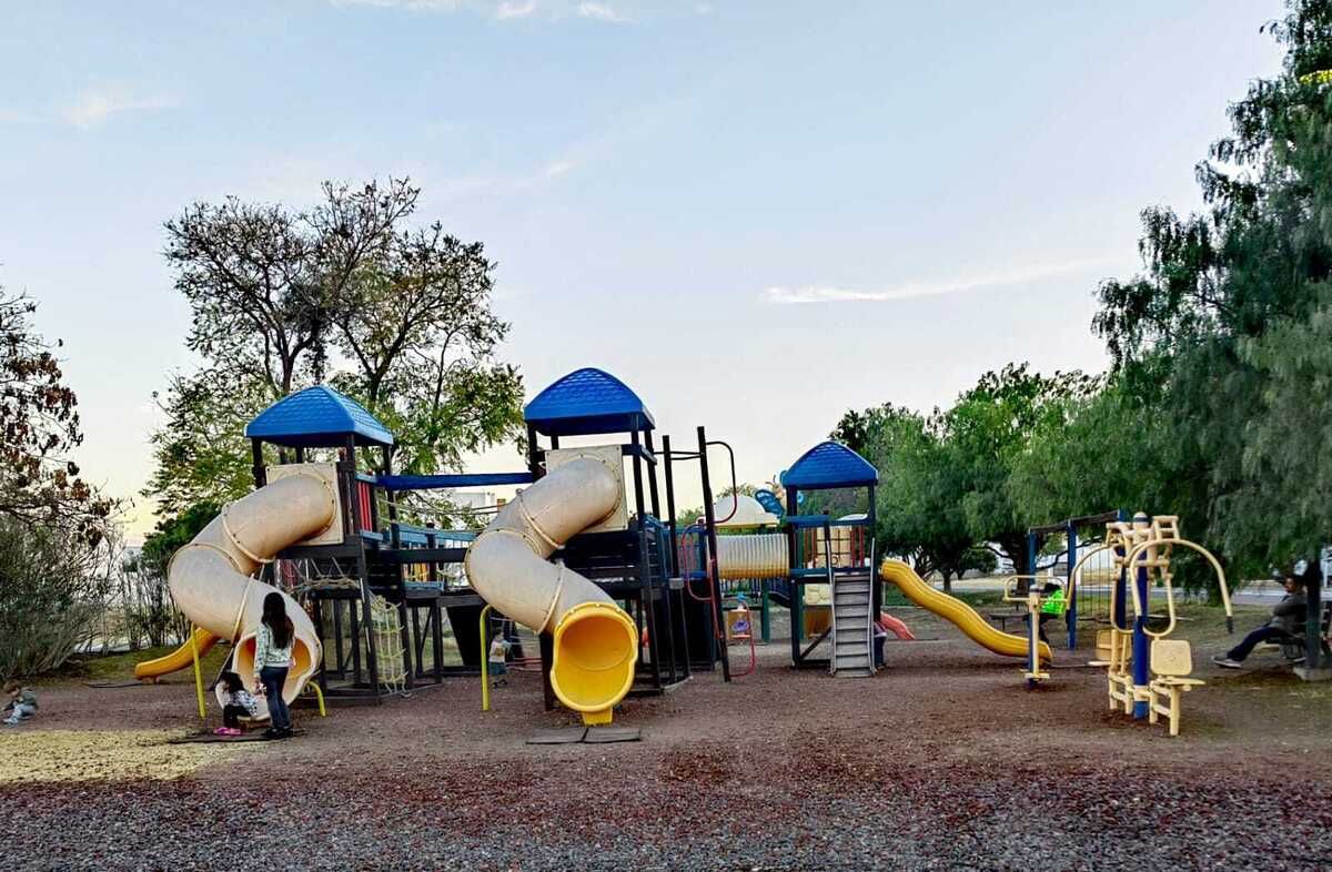 34 de 34: Juegos Infantiles