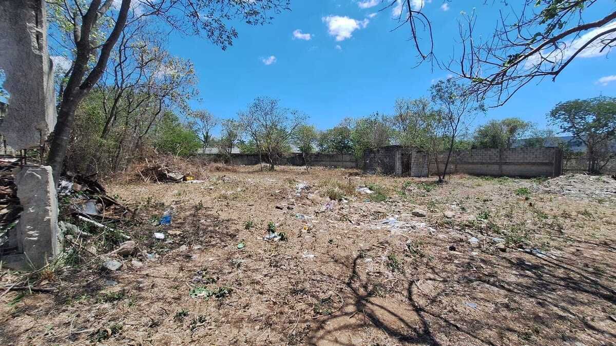 Terreno Bardeado en Cholul Cerca de Periférico Salida Altabrisa,merida