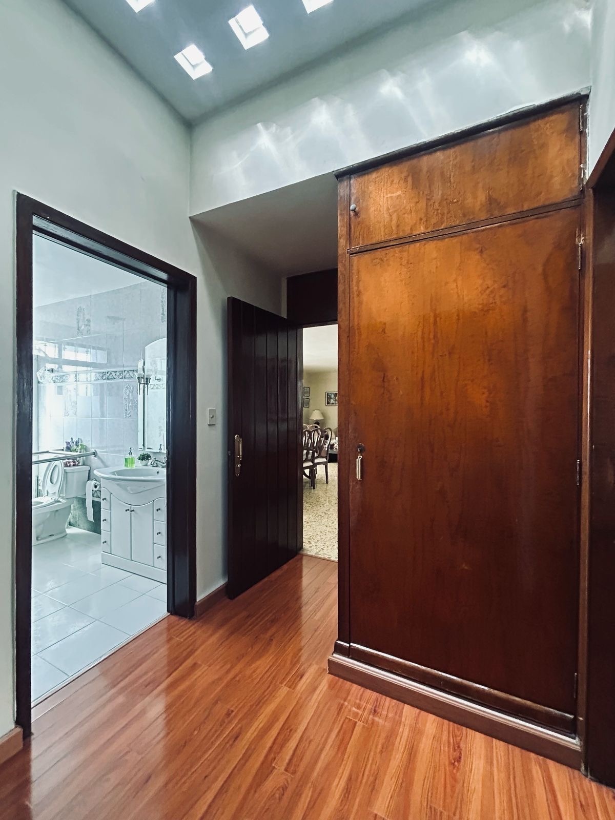 16 de 28: Acceso a baño