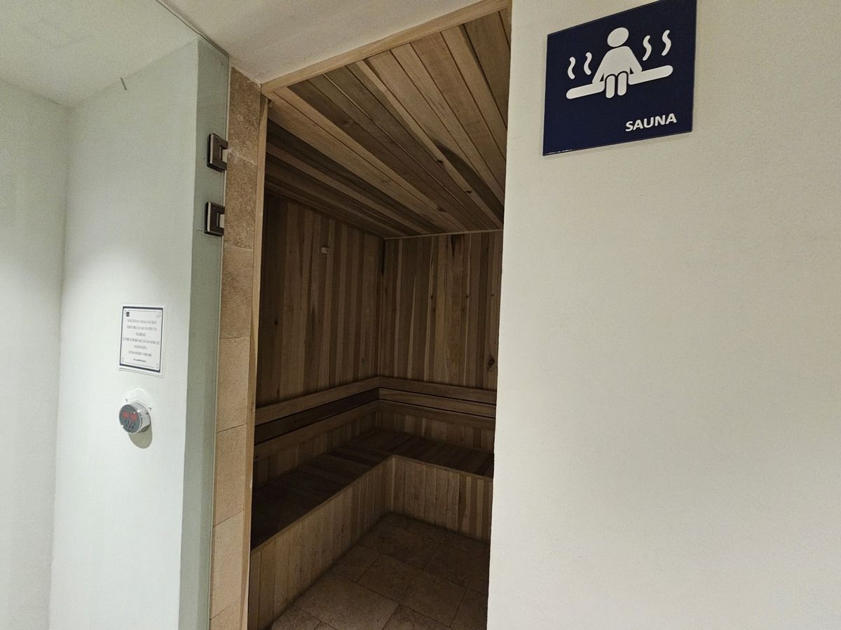 28 de 33: SAUNA EN AREA DE SPA