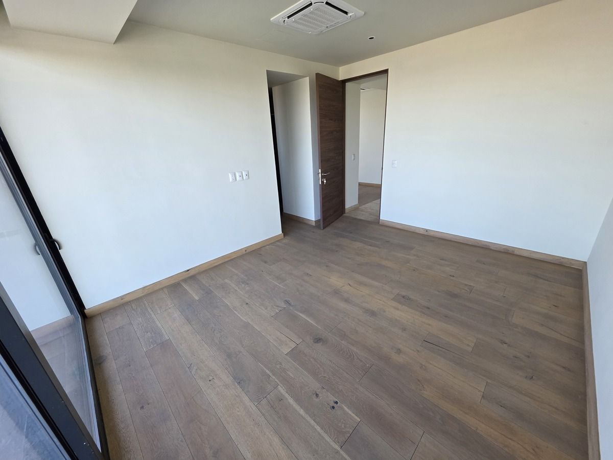 6 de 33: HABITACION PRINCIPAL TAMAÑO KS