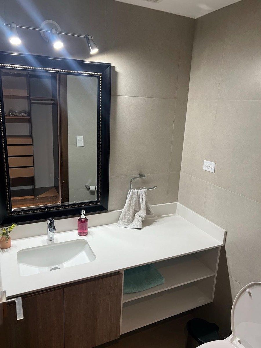 Apartamento en Zona 10, Guatemala, foto 13 de 27