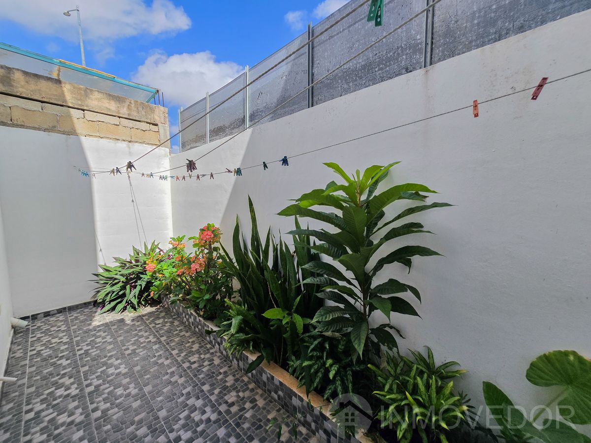 4 de 33: Patio
