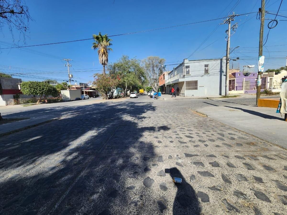 4 de 6: Avenida principal