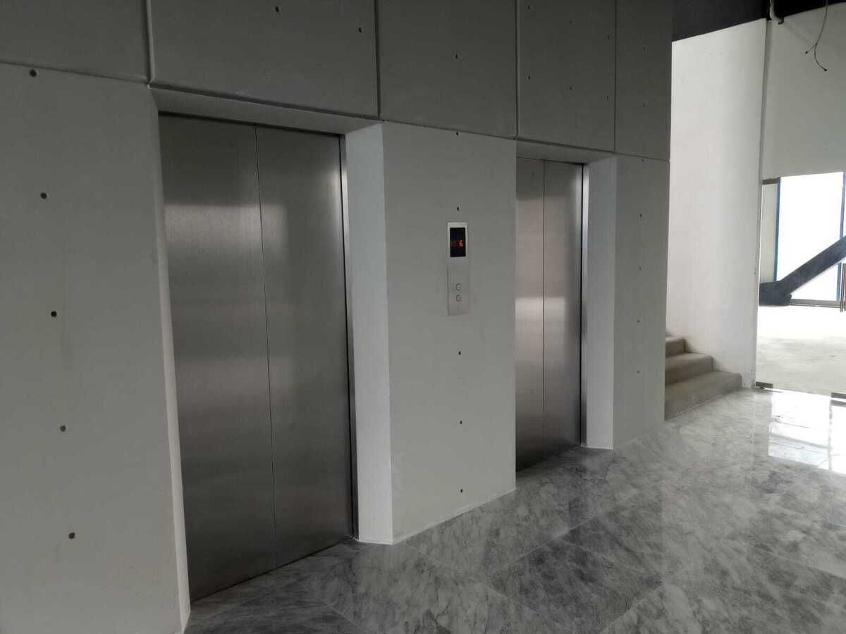 3 de 15: lobby / elevadores