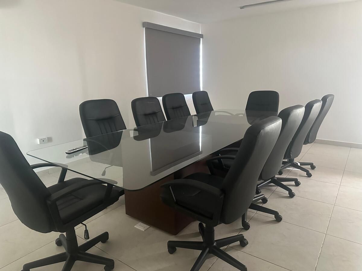 27 de 31: PA Sala de juntas