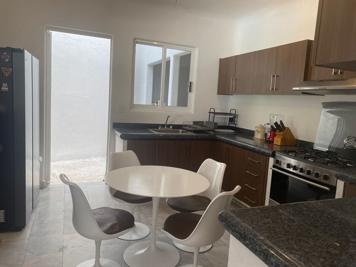5 of 20: Cocina