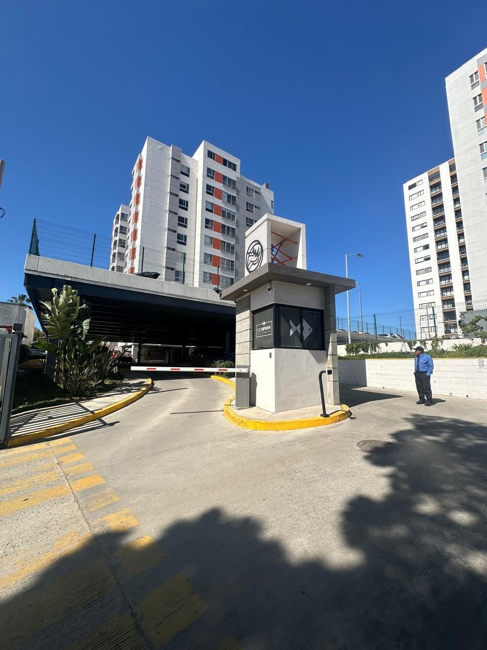 1 de 22: Acesso controlado y seguridad 24/7
