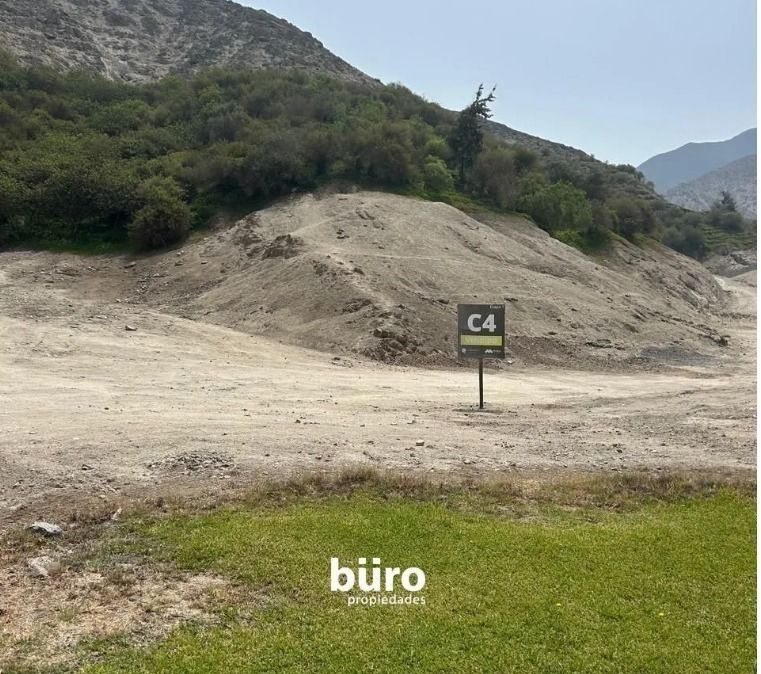 2 of 12: Terreno