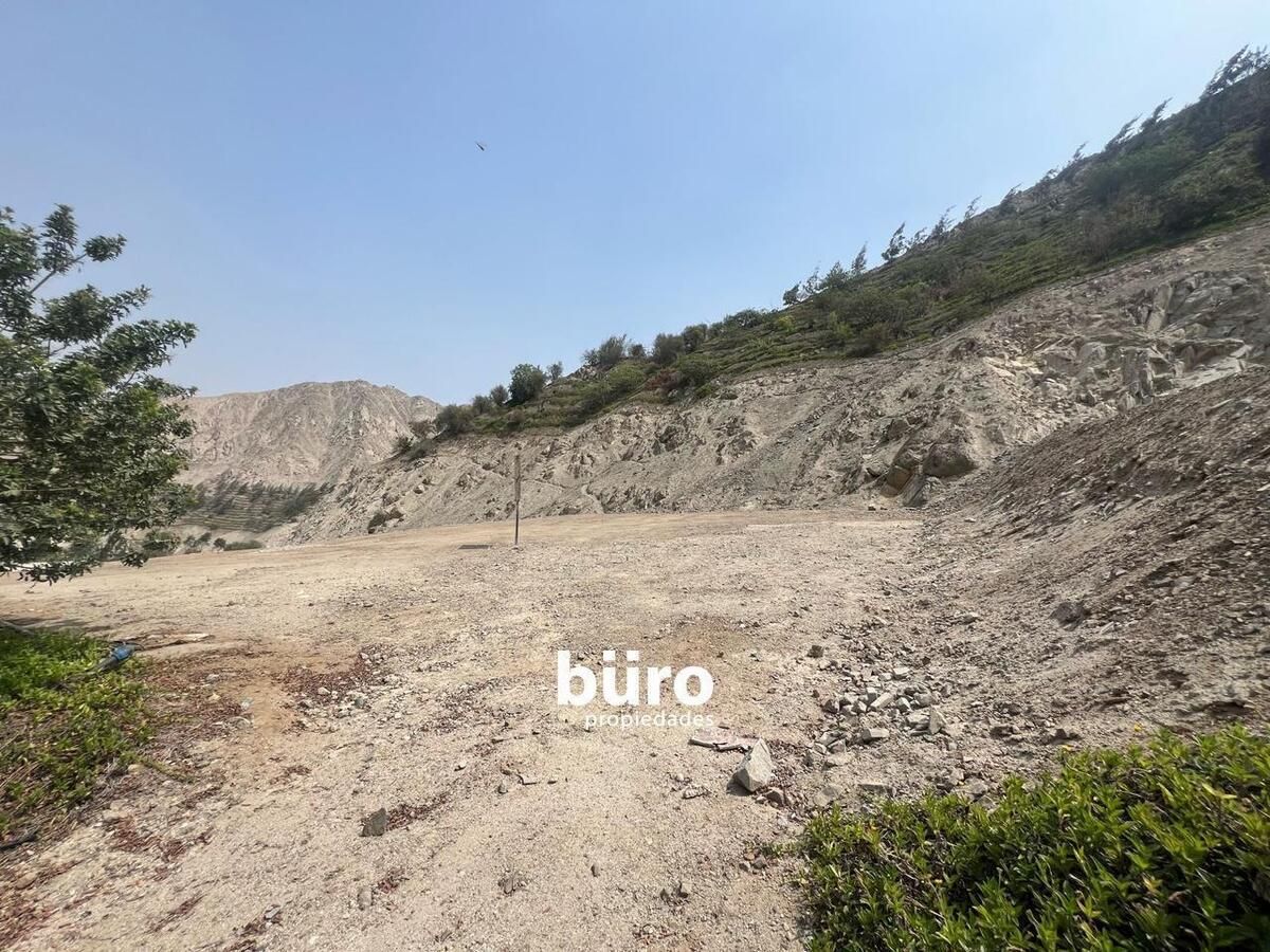 1 of 12: Terreno
