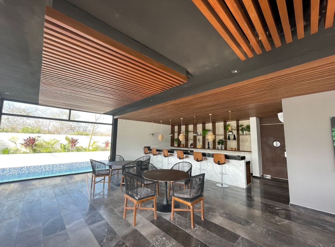 17 de 22: Terraza Bar