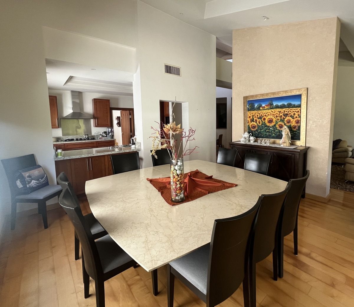 5 de 10: Comedor con acceso a la terraza