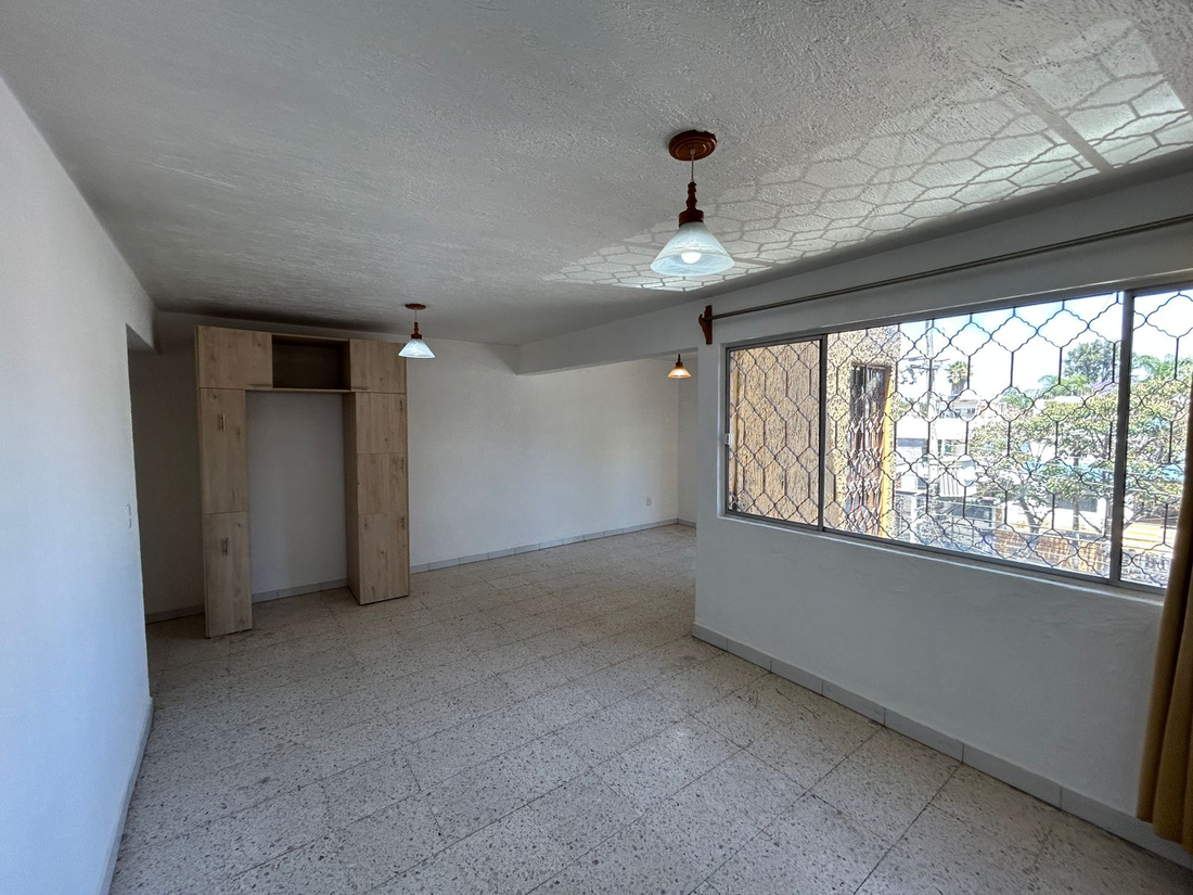 3 de 17: Departamento ideal para inversión en Jardines del Country.