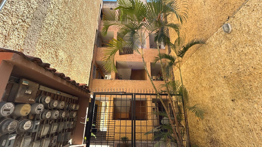 1 of 17: Departamento ideal para inversión en Jardines del Country.