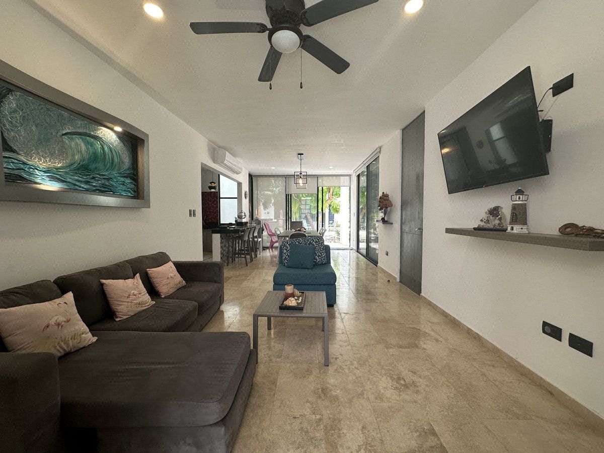 Villa en Venta en la Playa con Paneles Solares. Antalea. Telchac Puerto, Yucatán