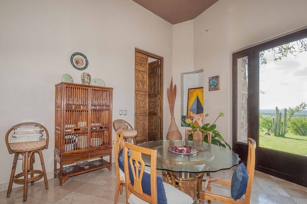 House in Begoña de Progreso, San Miguel de Allende, photo 3 of 25