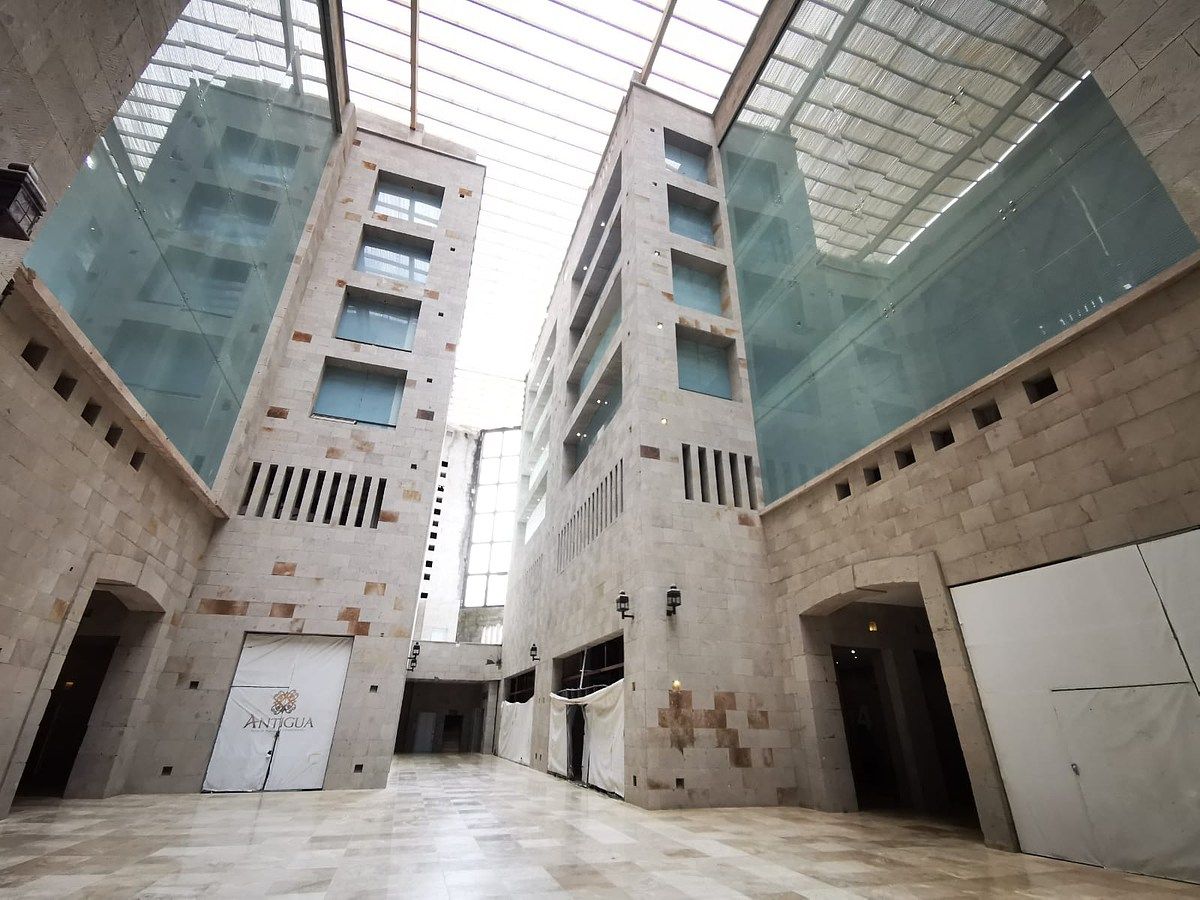 Sala Comercial em Hacienda de Valle Escondido, Atizapán de Zaragoza, foto 2 de 19