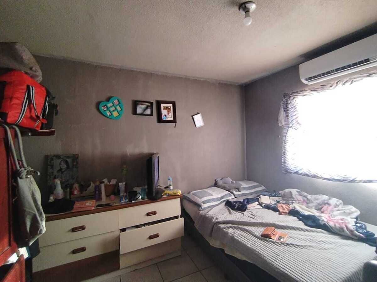 4 de 8