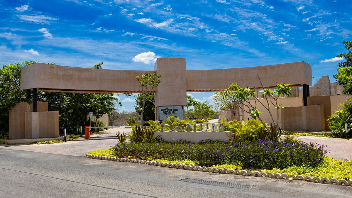 1 de 22: Pórtico de Acceso