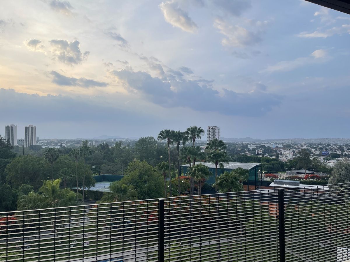 9 of 10: Terraza