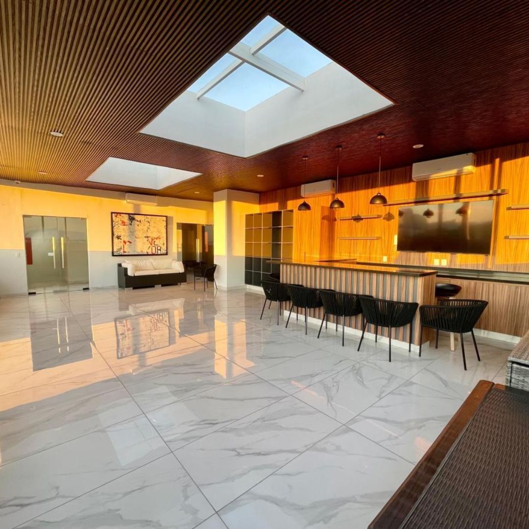 9 de 14: Salon de usos multiples