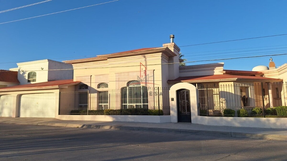 1 of 15: FACHADA AMANECER