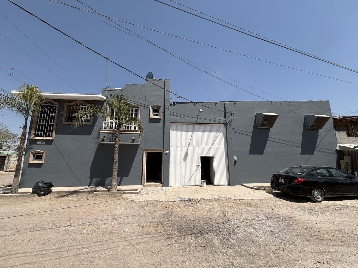 Warehouse for Sale Airport Area - foto 1