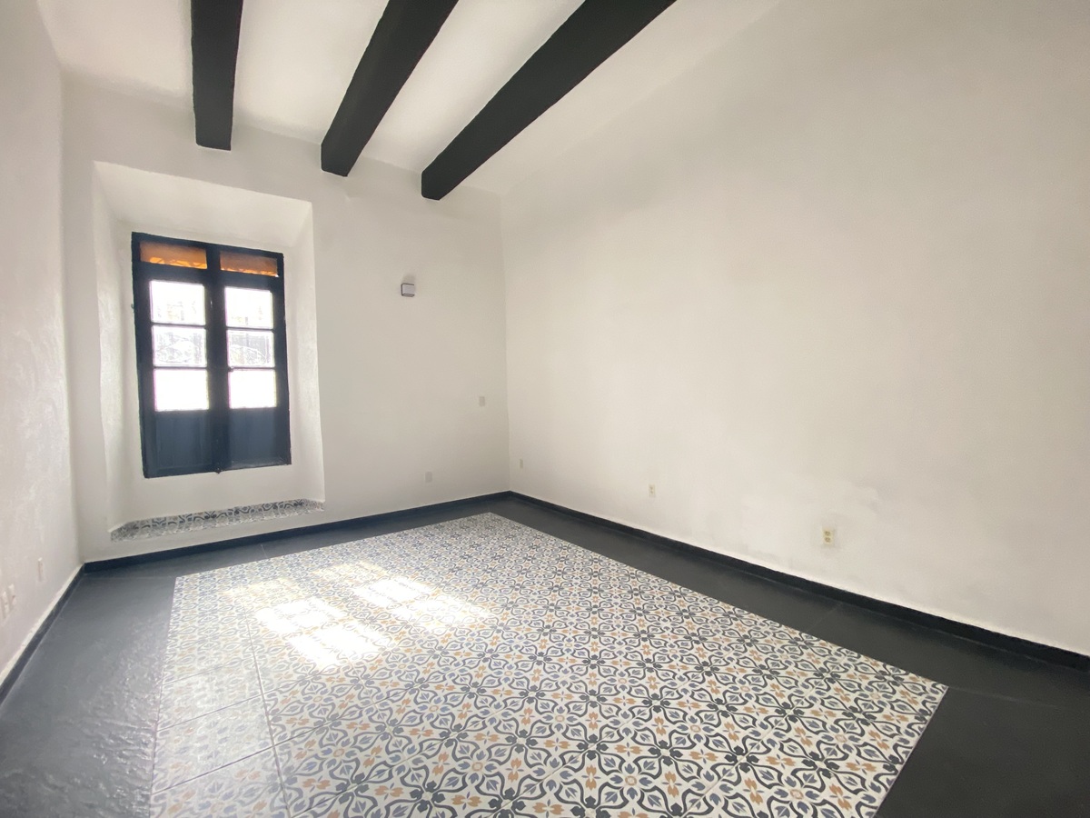 4 de 9: Amplia habitación