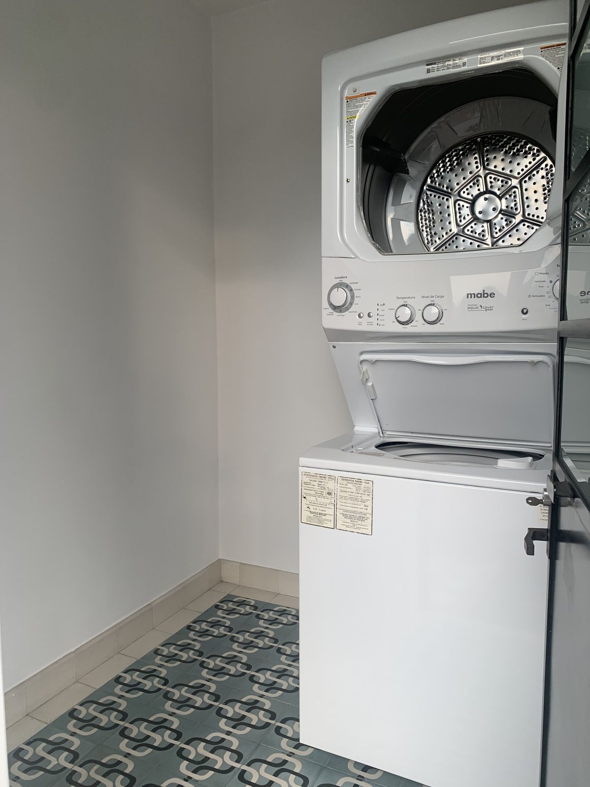 4 de 16: Cuarto de Lavado