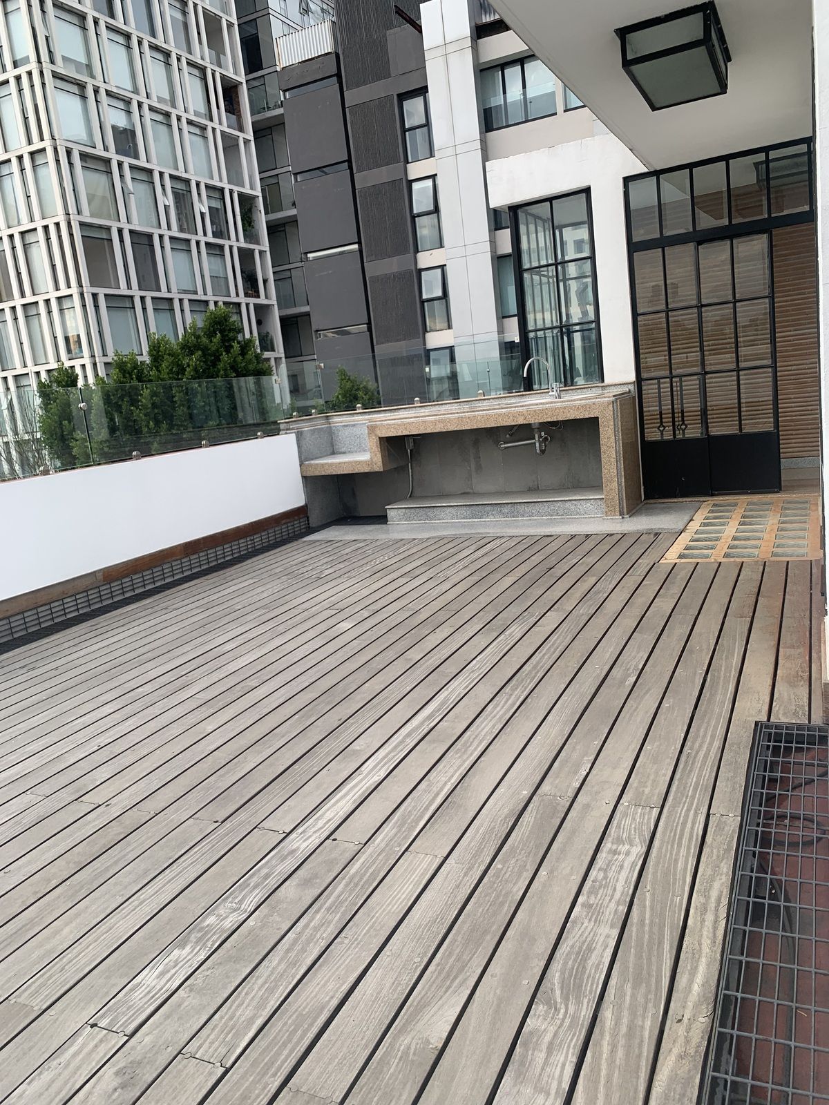 10 de 16: Roof Privado