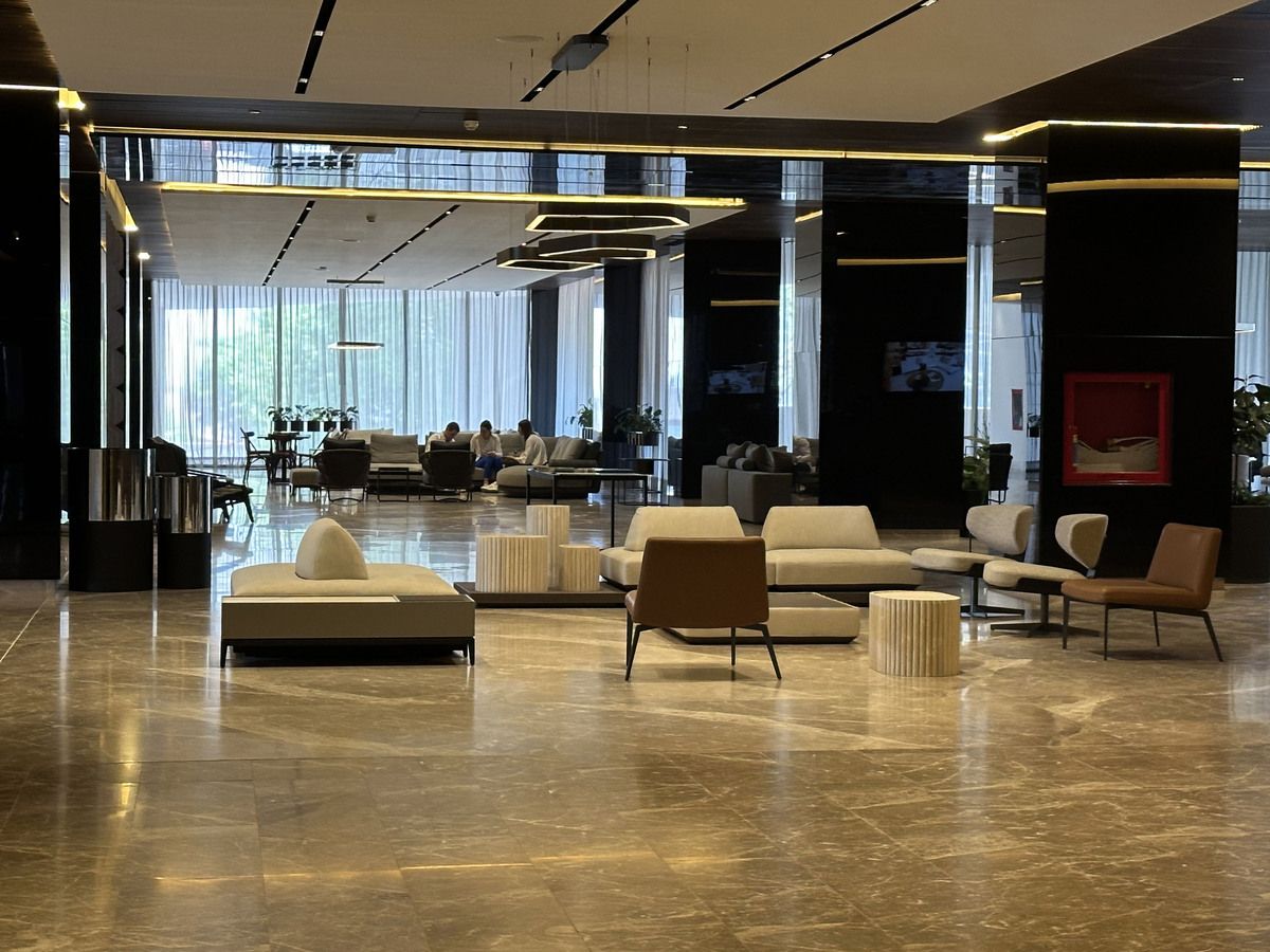 41 de 45: LOBBY