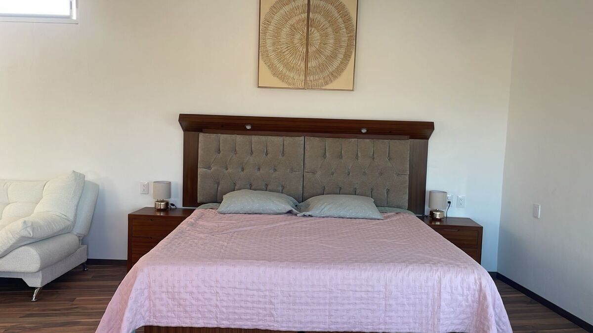 1 of 8: CAMA Y SOFA CAMA