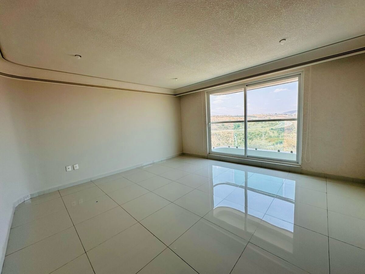11 of 24: HABITACIÓN PRINCIPAL