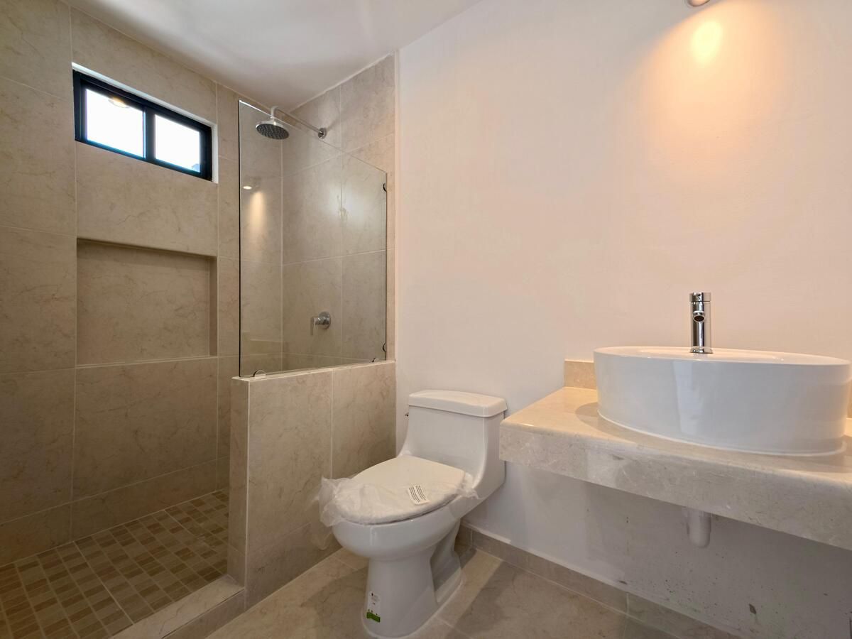 8 de 31: BAÑO VISITAS