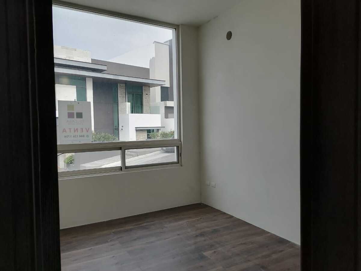 9 de 15: Estudio /Oficina