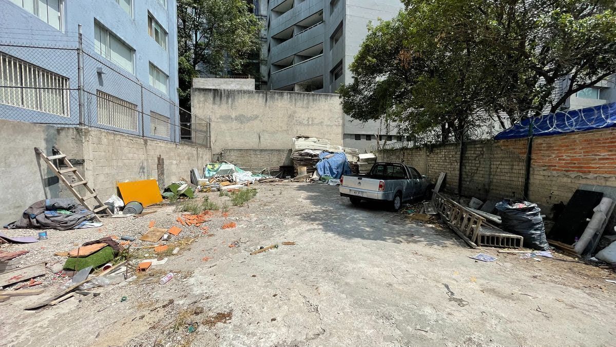 Terreno en venta Sierra Noas, Lomas de Chapultepec- Para desarrollo habitacional - foto 3