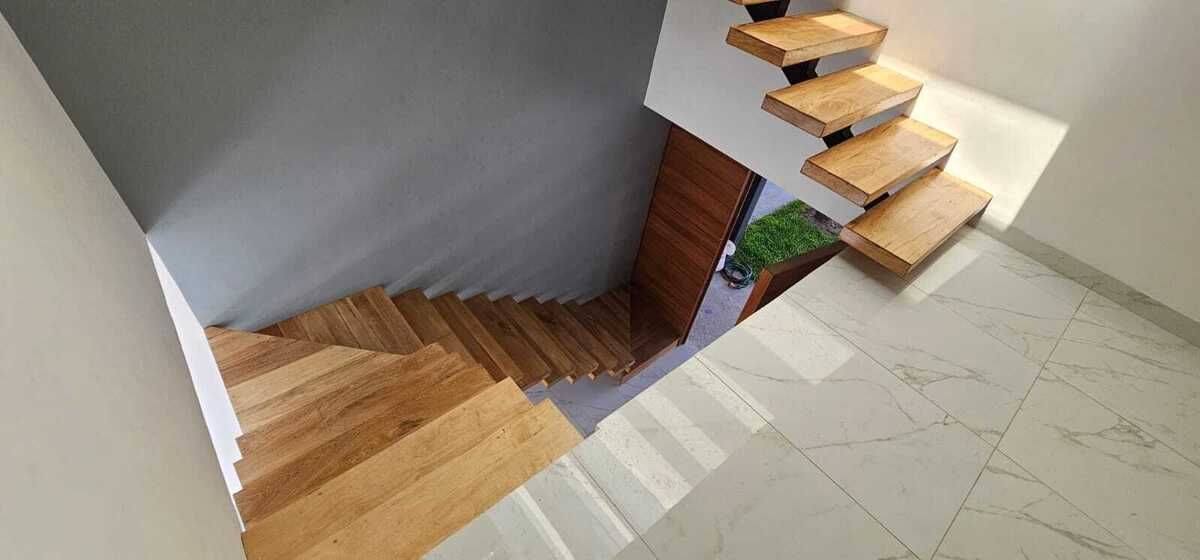4 de 47: ESCALERAS