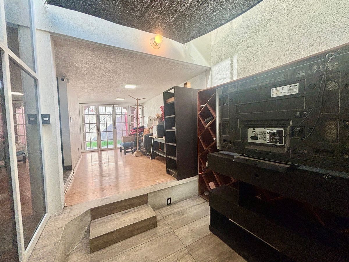 10 de 42: Vista desde tragaluz