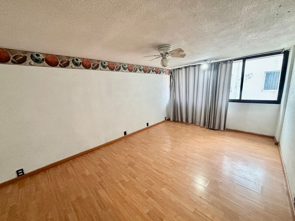 27 de 42: Recámara secundaria 2