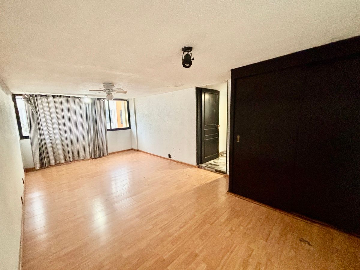 29 de 42: Recámara secundaria 2