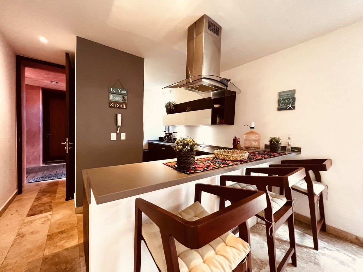 2 of 32: Cocina