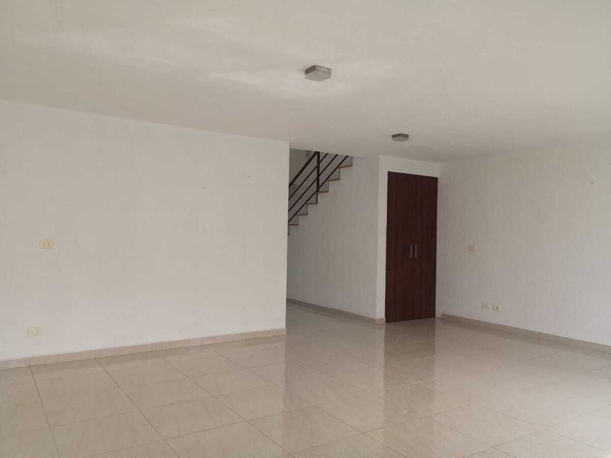 Lomas de Juriquilla, hermosa casa en venta - foto 5