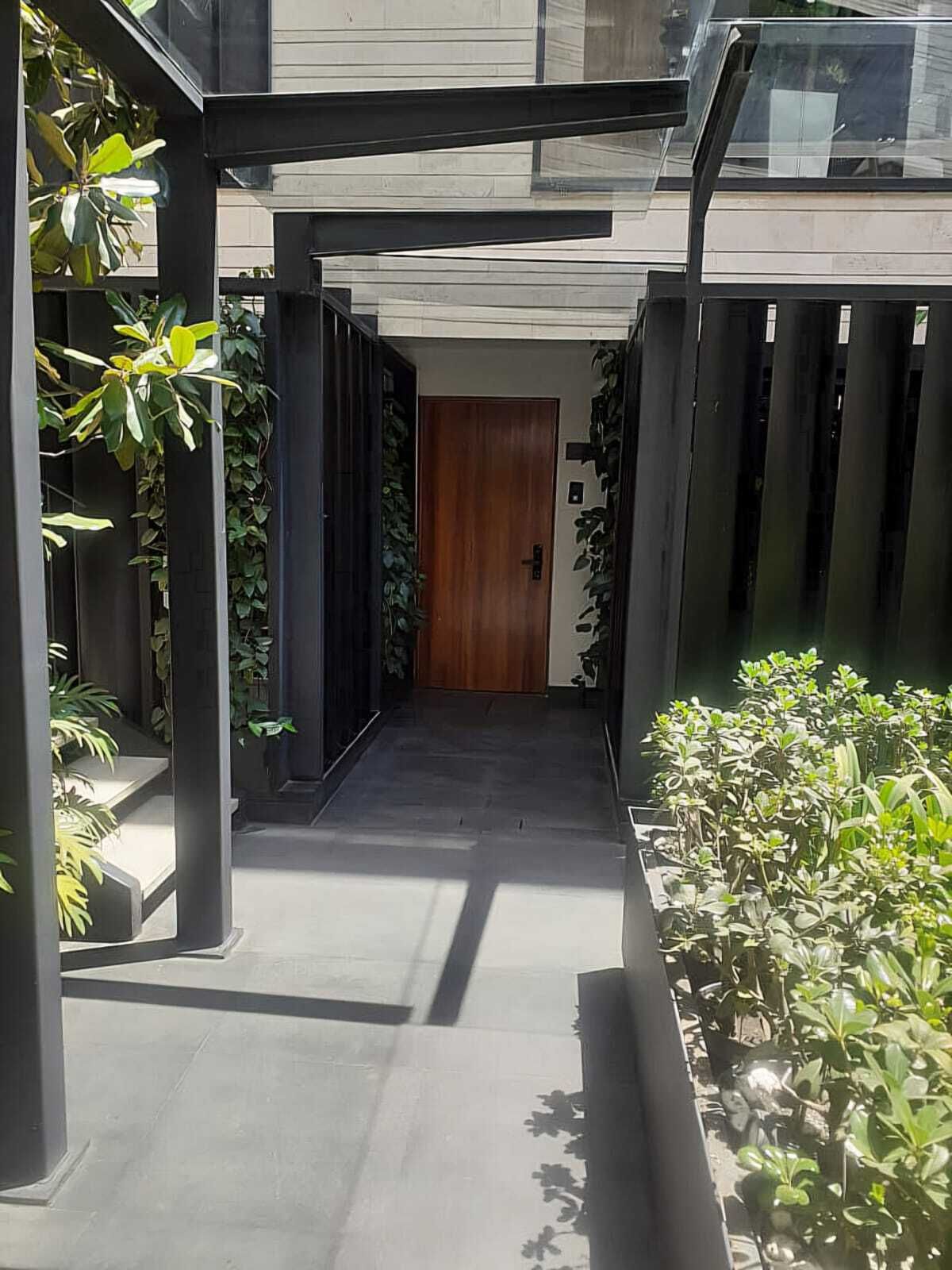 17 de 28: Entrada al departamento