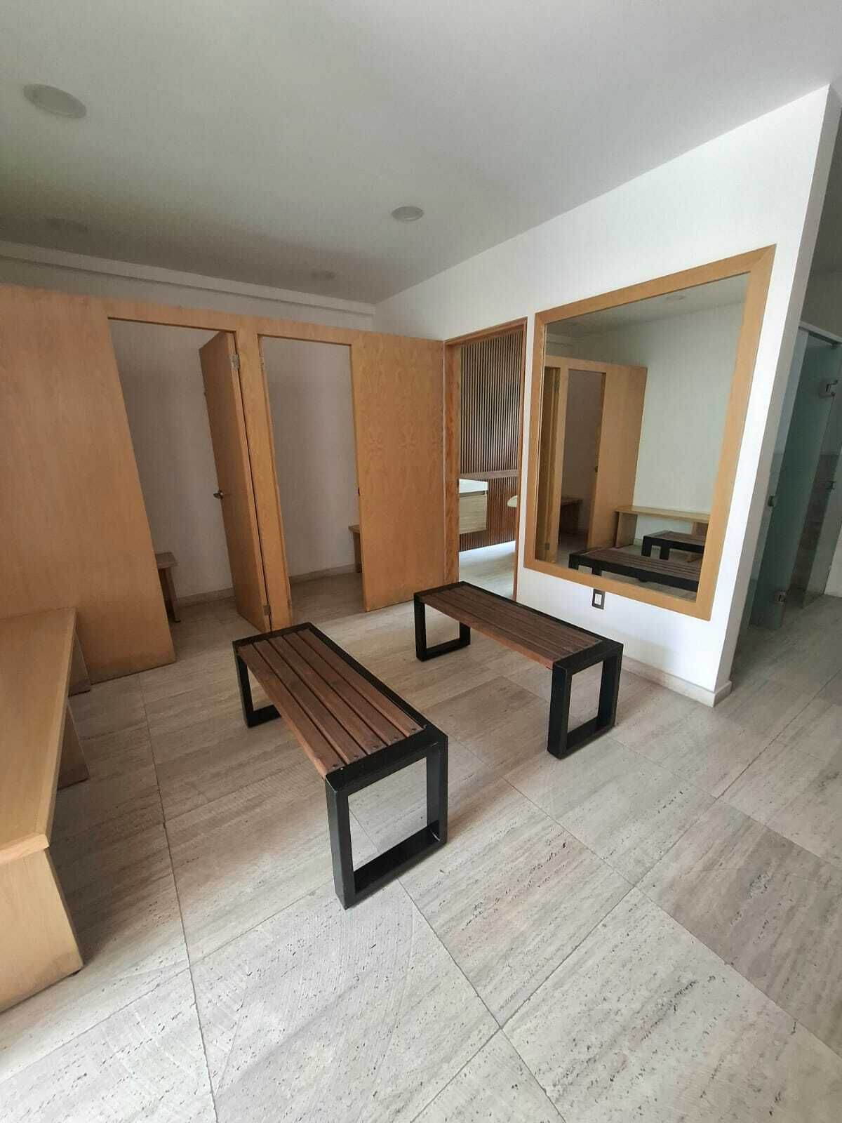 21 de 22: Vestidores