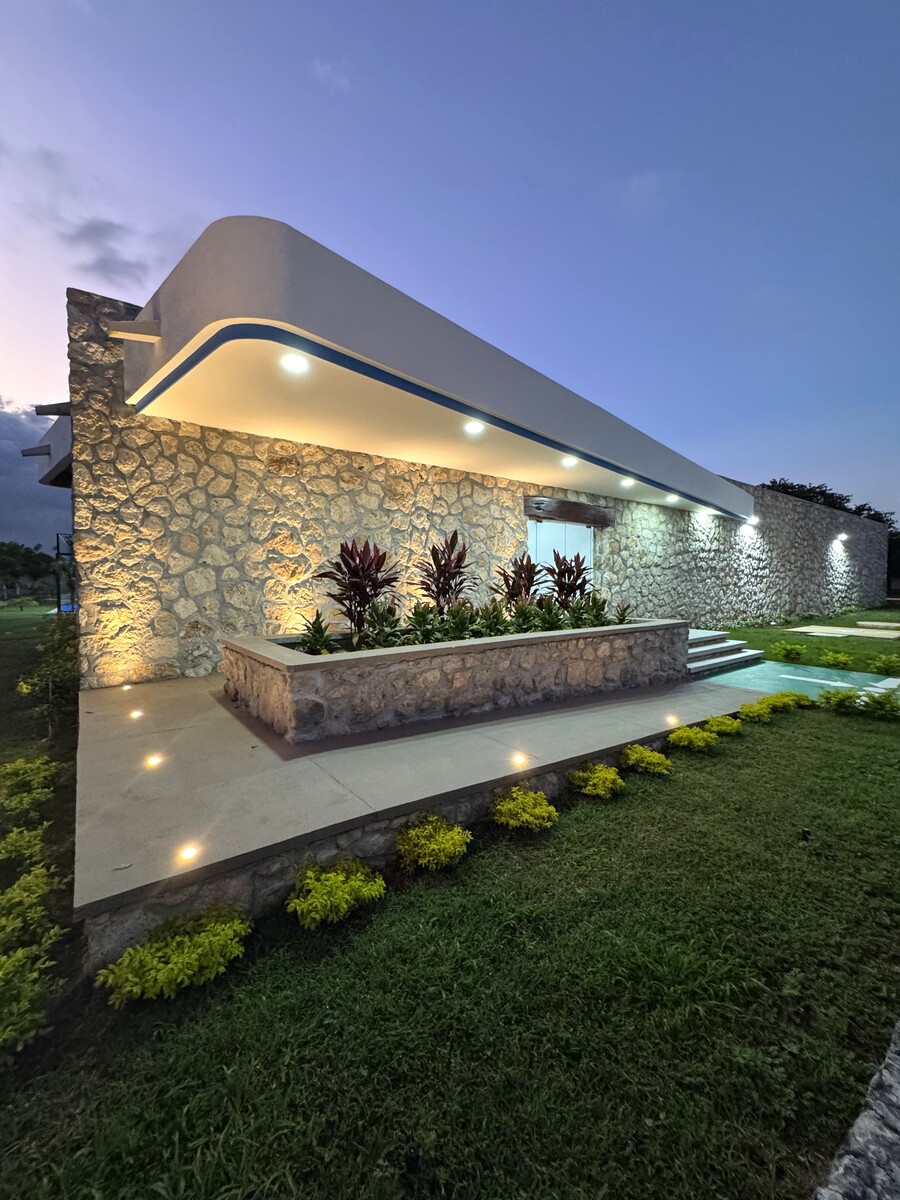 6 of 23: CASA CLUB MEDITERRANEA