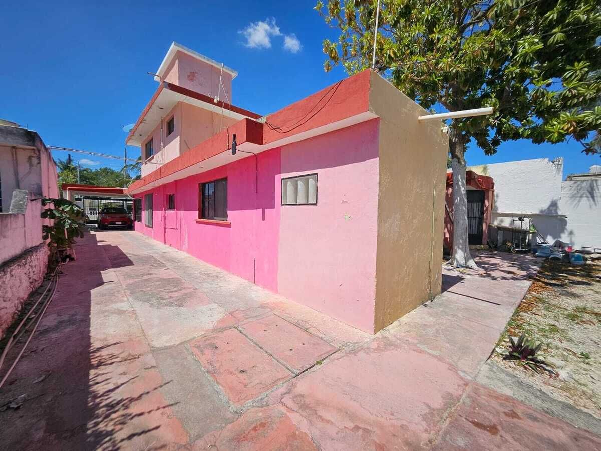 3 of 44: Casa en Venta Merida