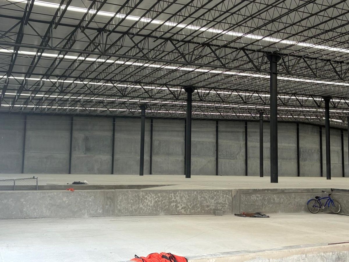 10 de 23: Andén de descarga