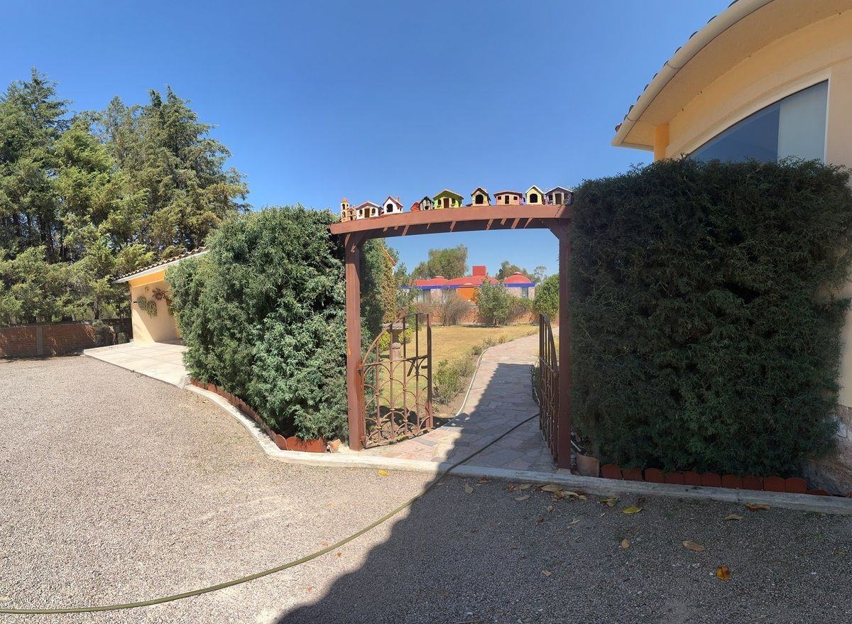 10 of 31: Patio Trasero