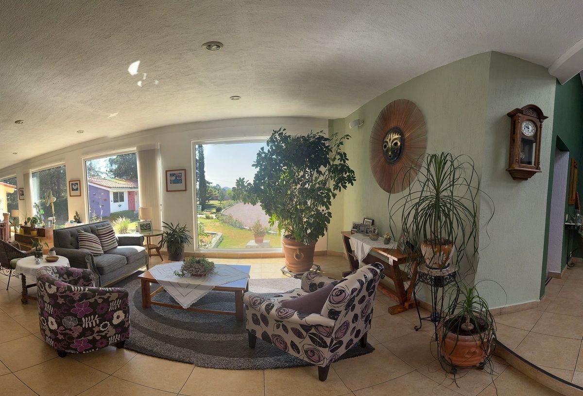 14 of 31: Sala con excelente vista