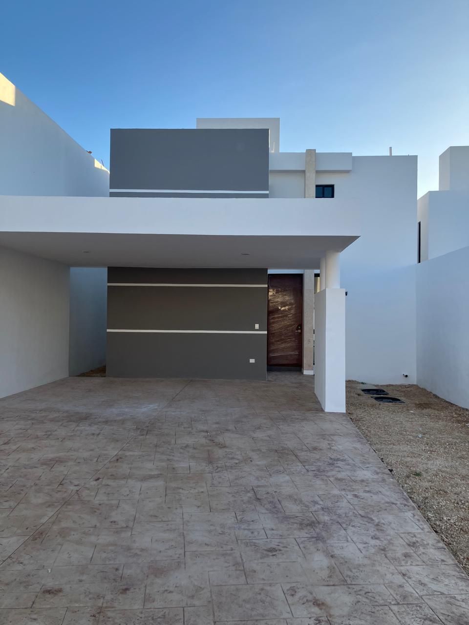 Casa en venta con alberca, paneles solares, 3 recámaras en privada, Mérida - foto 4
